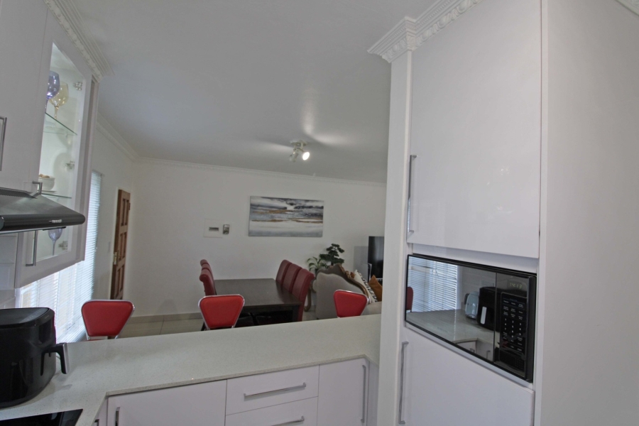 2 Bedroom Property for Sale in Country View Gauteng