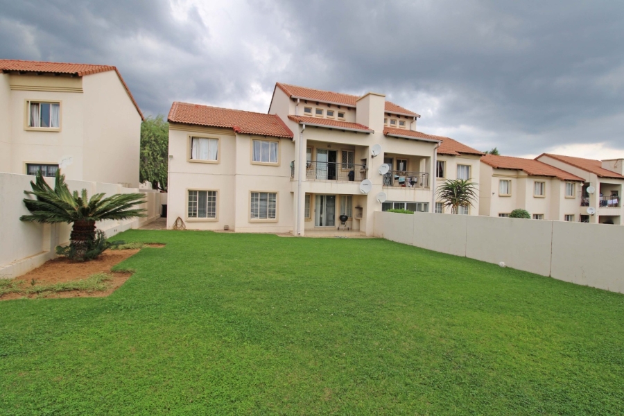 2 Bedroom Property for Sale in Country View Gauteng