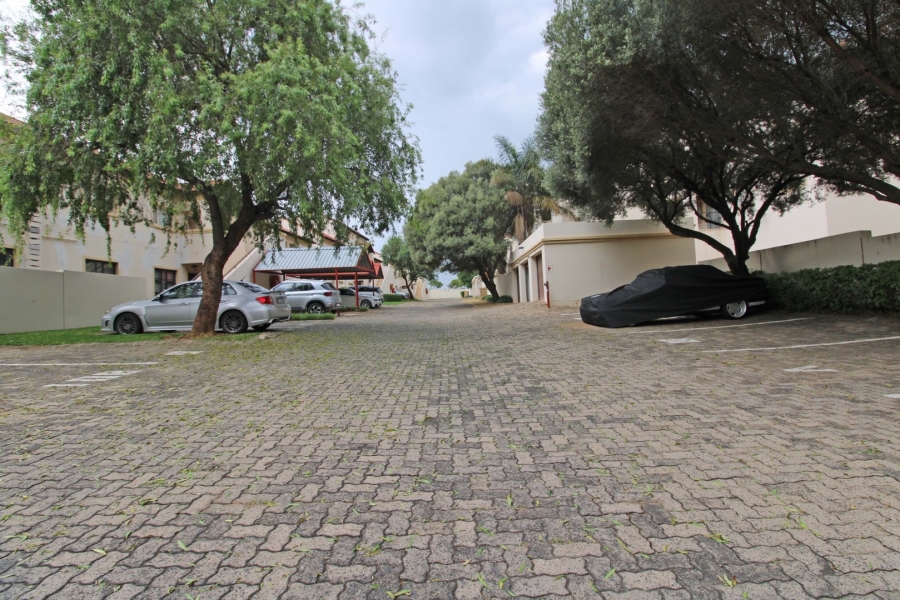 2 Bedroom Property for Sale in Country View Gauteng