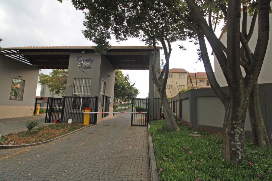 2 Bedroom Property for Sale in Country View Gauteng