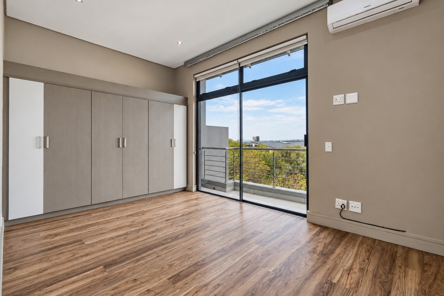 5 Bedroom Property for Sale in Helderfontein Estate Gauteng