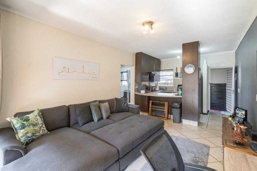 To Let 1 Bedroom Property for Rent in Lonehill Gauteng