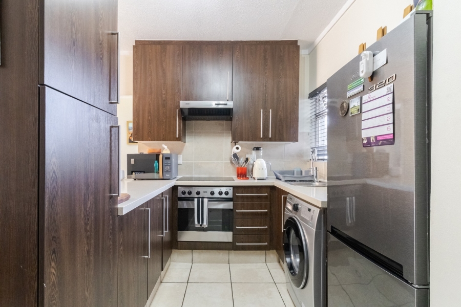 To Let 1 Bedroom Property for Rent in Lonehill Gauteng