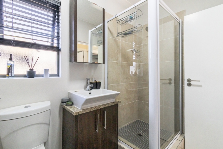 To Let 1 Bedroom Property for Rent in Lonehill Gauteng