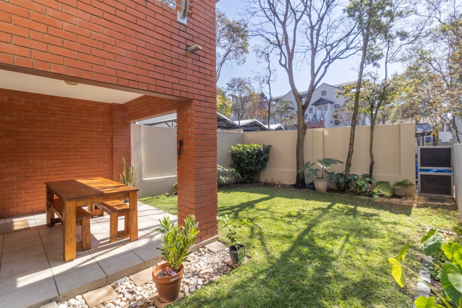 To Let 1 Bedroom Property for Rent in Lonehill Gauteng