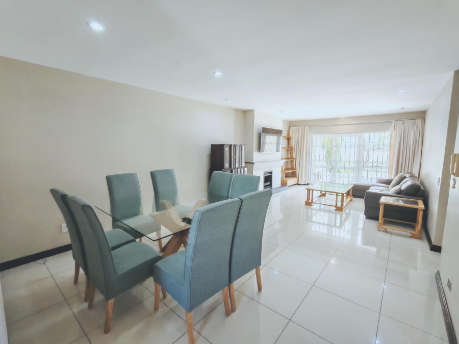 To Let 3 Bedroom Property for Rent in Sandown Gauteng
