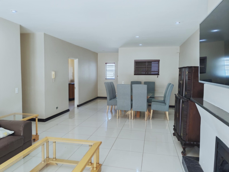 To Let 3 Bedroom Property for Rent in Sandown Gauteng