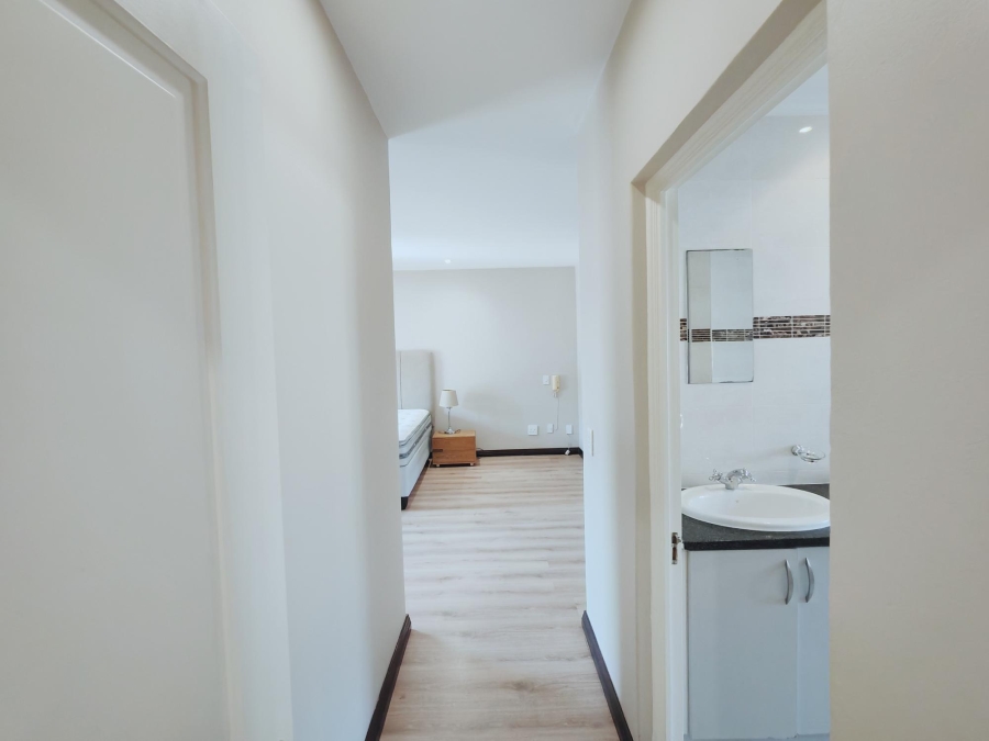 To Let 3 Bedroom Property for Rent in Sandown Gauteng