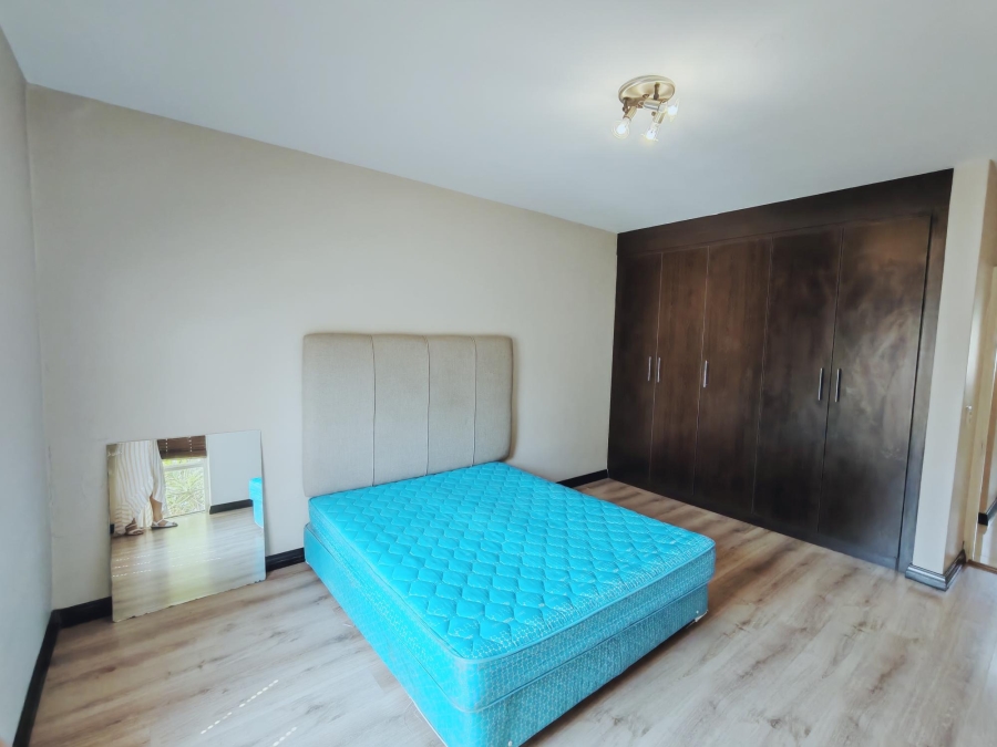 To Let 3 Bedroom Property for Rent in Sandown Gauteng