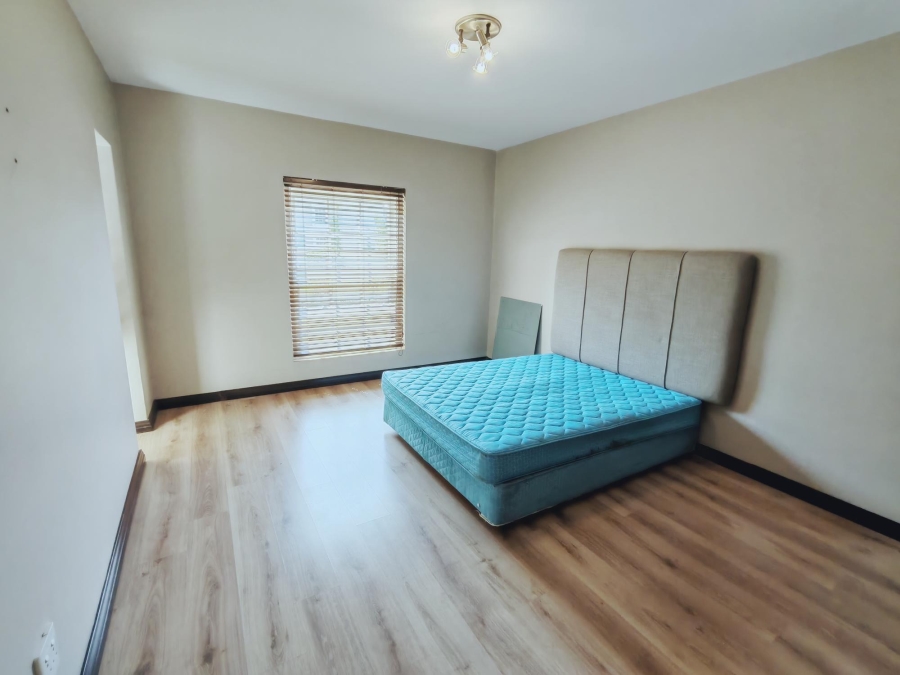 To Let 3 Bedroom Property for Rent in Sandown Gauteng