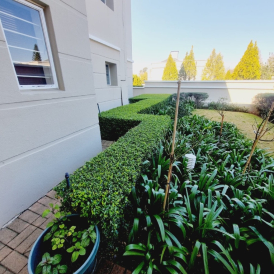 To Let 3 Bedroom Property for Rent in Sandown Gauteng