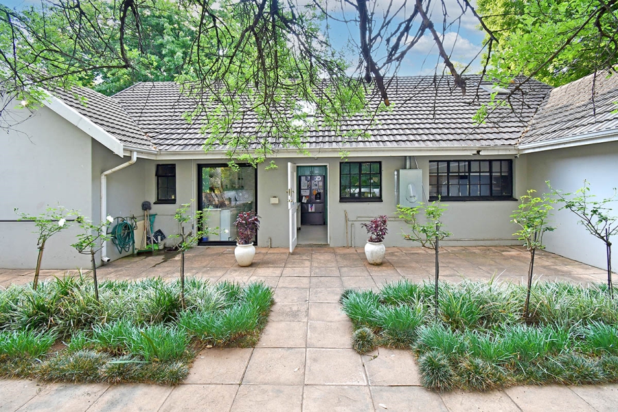 4 Bedroom Property for Sale in Bryanston Gauteng