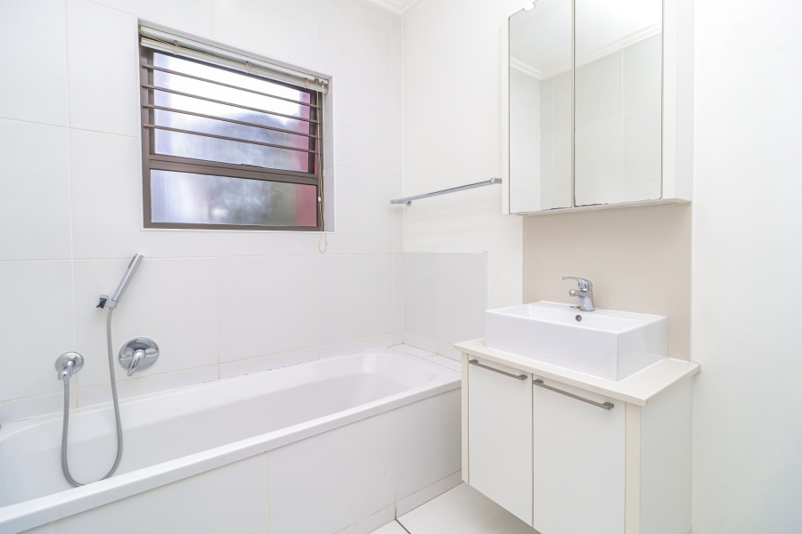 To Let 2 Bedroom Property for Rent in Sunninghill Gauteng