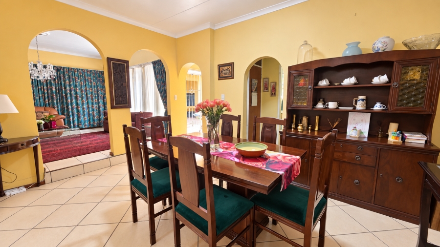 4 Bedroom Property for Sale in Garsfontein Gauteng