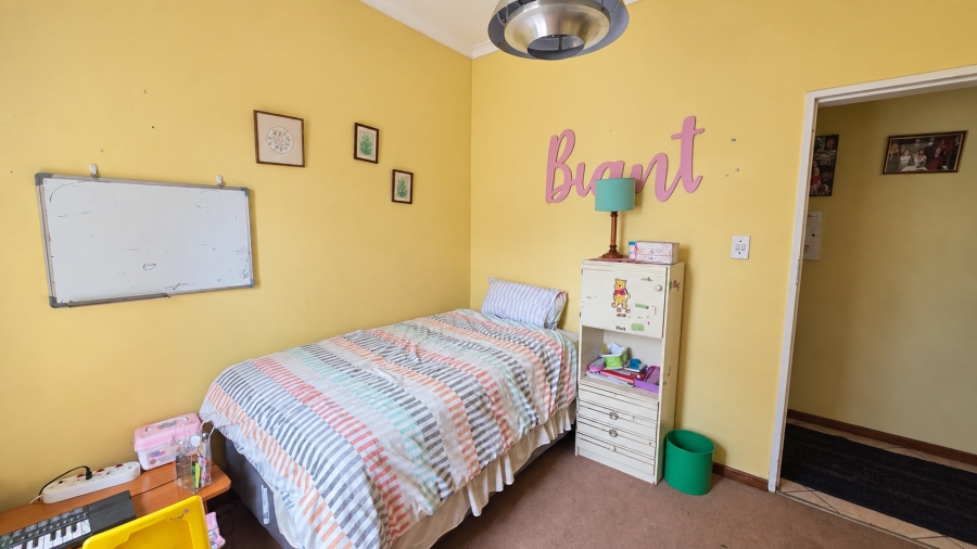 4 Bedroom Property for Sale in Garsfontein Gauteng