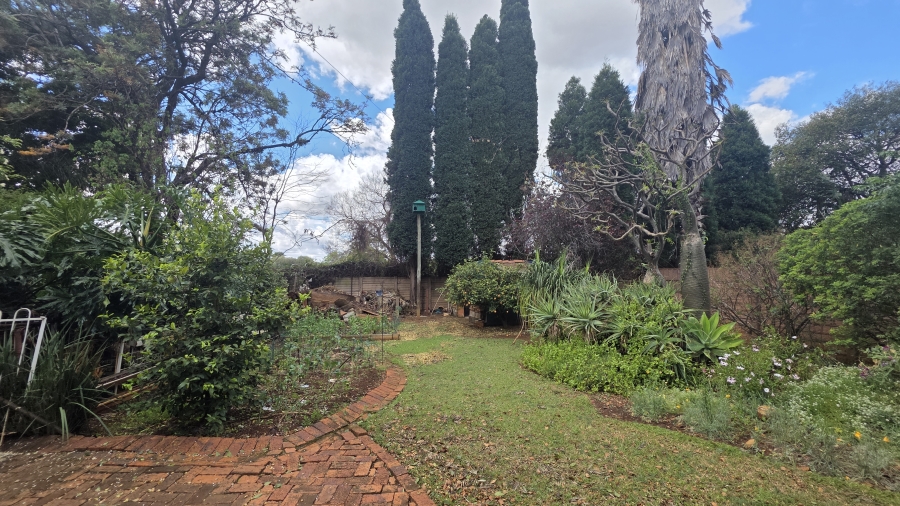 4 Bedroom Property for Sale in Garsfontein Gauteng