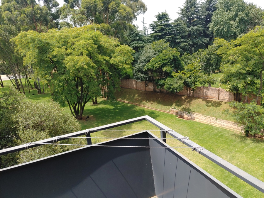 To Let 1 Bedroom Property for Rent in Braamfontein Werf Gauteng