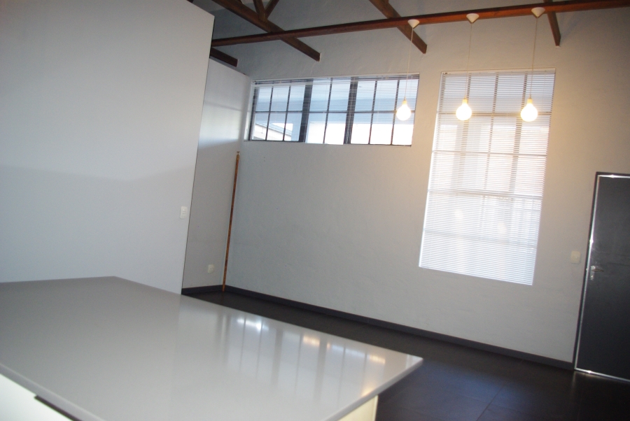 To Let 1 Bedroom Property for Rent in Braamfontein Gauteng