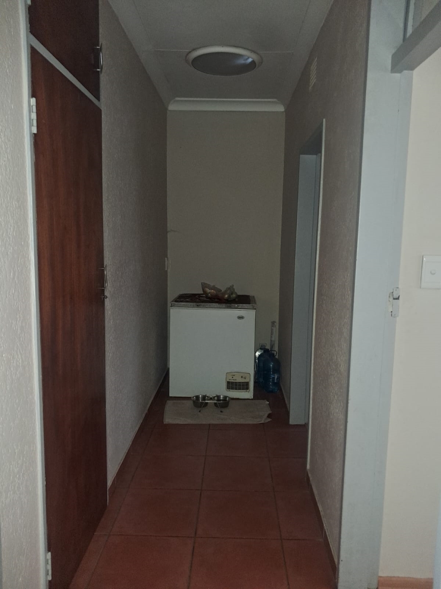 To Let 2 Bedroom Property for Rent in Ontdekkerspark Gauteng