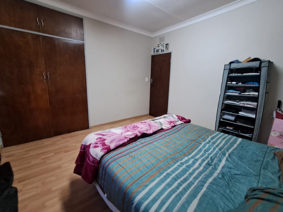 To Let 2 Bedroom Property for Rent in Ontdekkerspark Gauteng