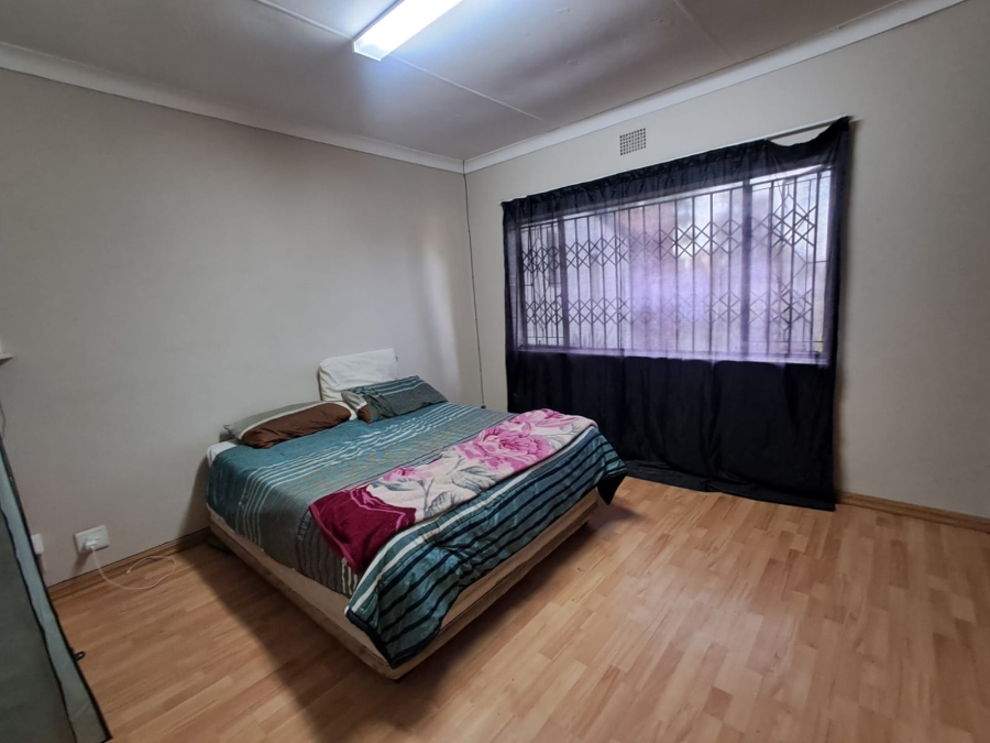 To Let 2 Bedroom Property for Rent in Ontdekkerspark Gauteng