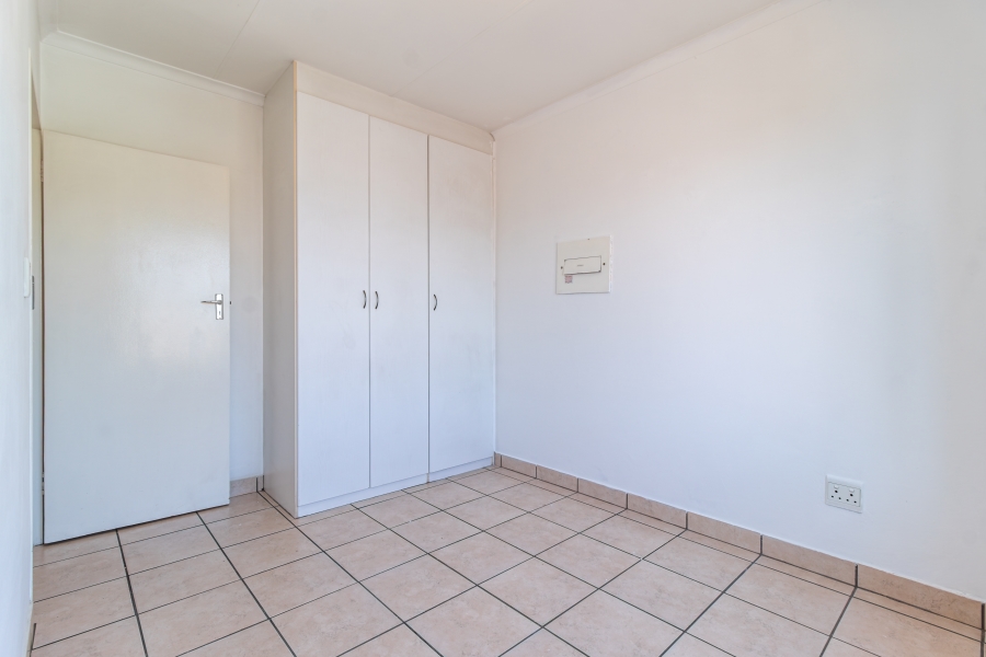 2 Bedroom Property for Sale in Wilgeheuwel Gauteng