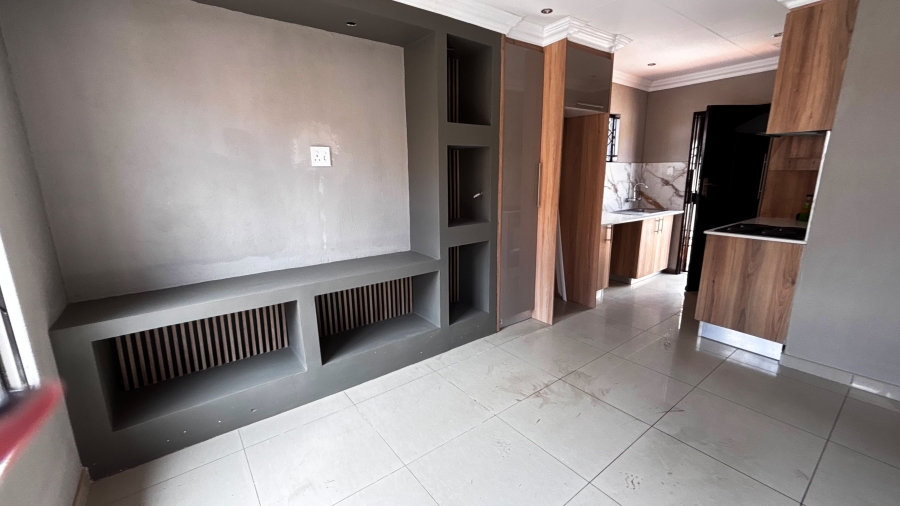 2 Bedroom Property for Sale in Windmill Park Gauteng
