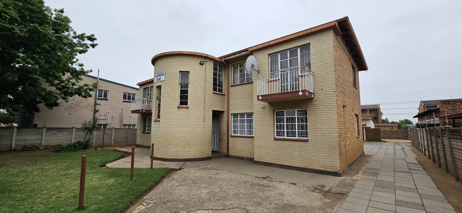 2 Bedroom Property for Sale in Peacehaven Gauteng