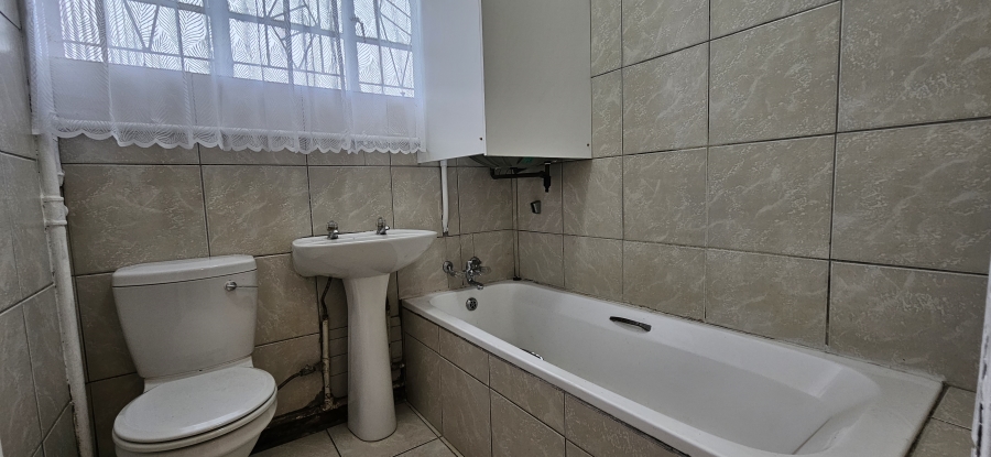 2 Bedroom Property for Sale in Peacehaven Gauteng