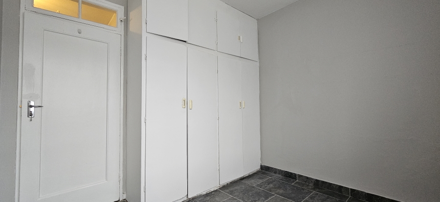 2 Bedroom Property for Sale in Peacehaven Gauteng
