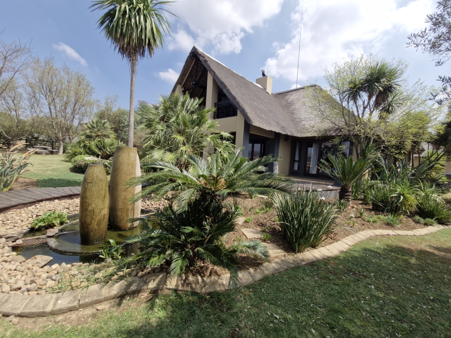 3 Bedroom Property for Sale in Letamo Game Farm Gauteng