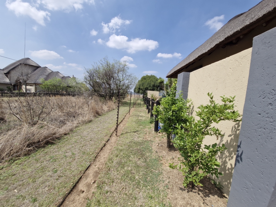 3 Bedroom Property for Sale in Letamo Game Farm Gauteng