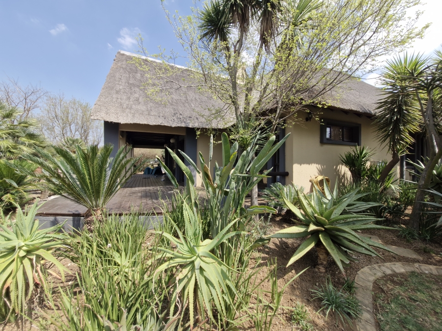 3 Bedroom Property for Sale in Letamo Game Farm Gauteng