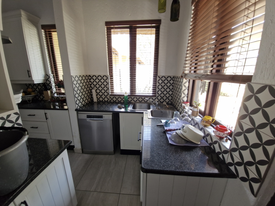 3 Bedroom Property for Sale in Letamo Game Farm Gauteng