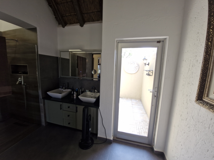 3 Bedroom Property for Sale in Letamo Game Farm Gauteng