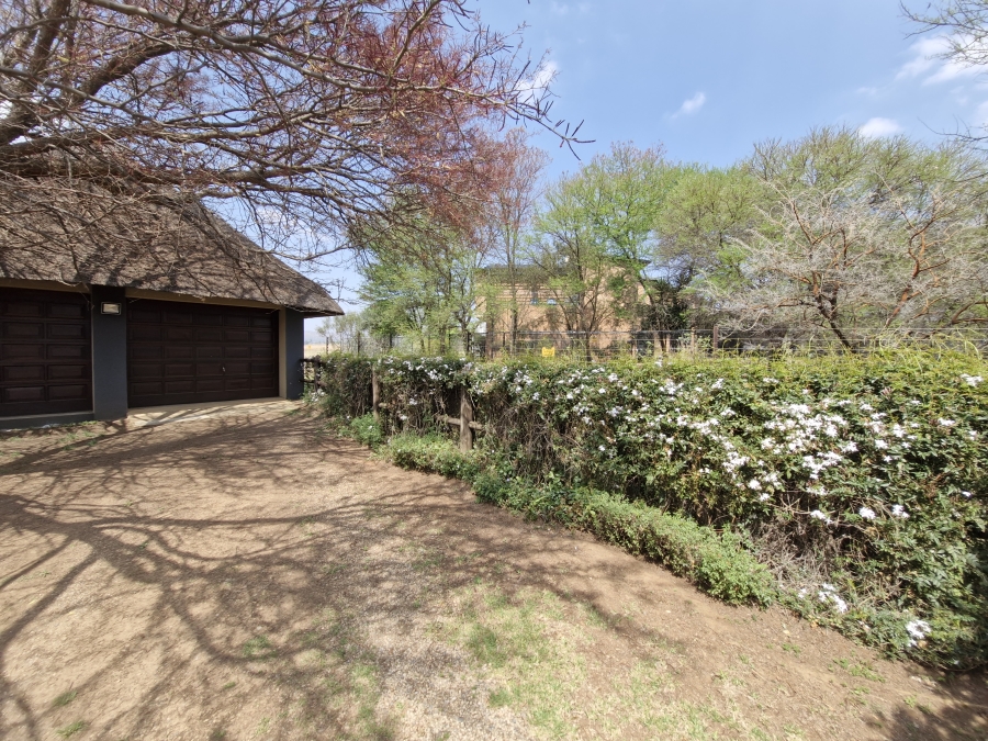 3 Bedroom Property for Sale in Letamo Game Farm Gauteng