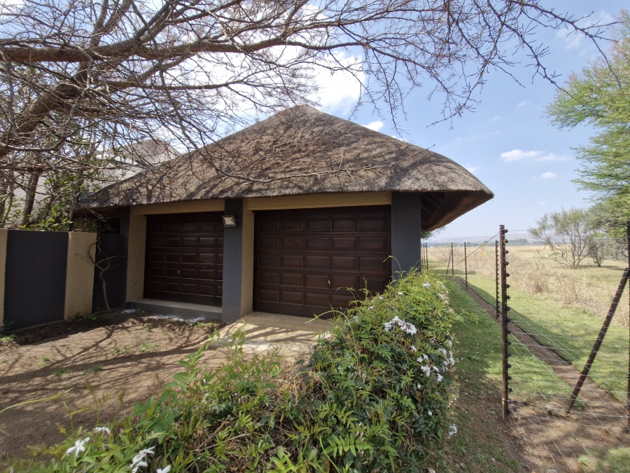 3 Bedroom Property for Sale in Letamo Game Farm Gauteng