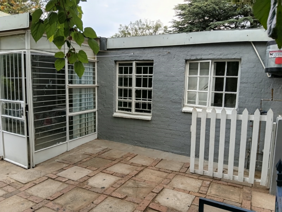 To Let 1 Bedroom Property for Rent in Discovery Gauteng