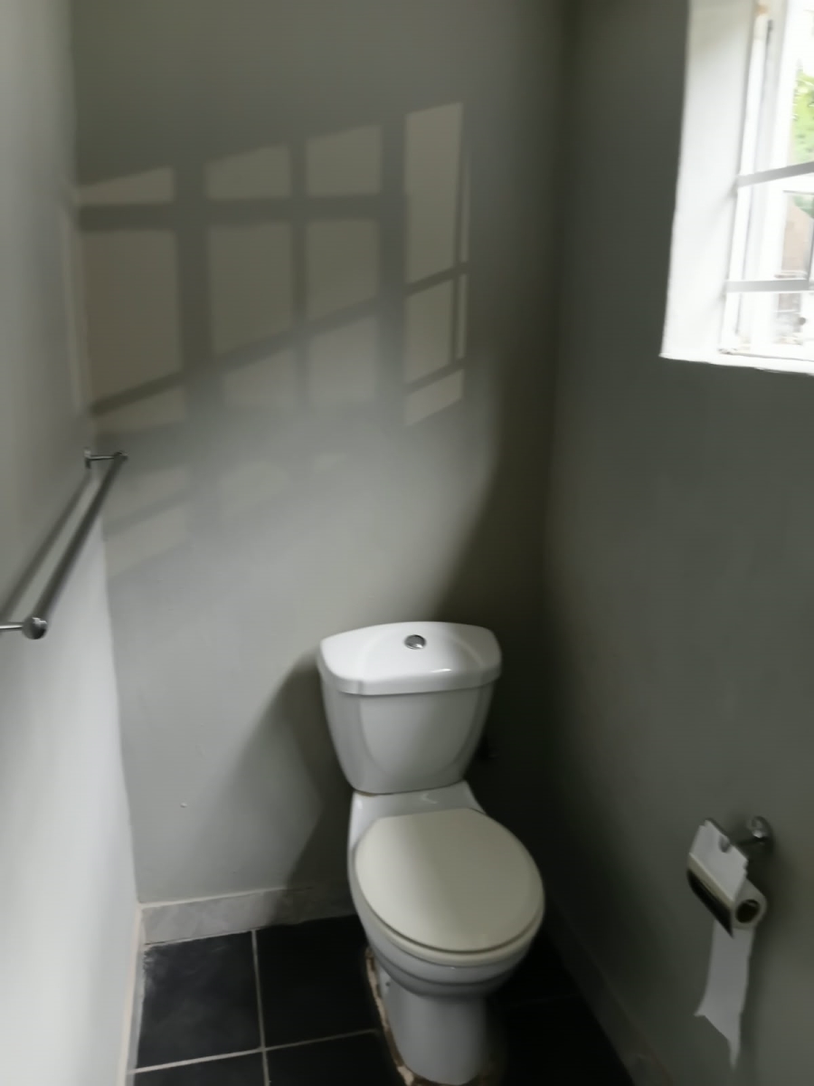 To Let 1 Bedroom Property for Rent in Discovery Gauteng