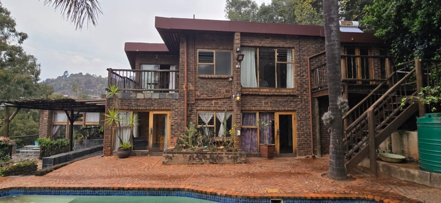 6 Bedroom Property for Sale in Helderkruin Gauteng