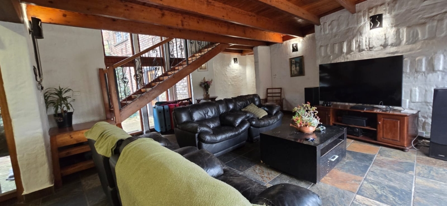 6 Bedroom Property for Sale in Helderkruin Gauteng