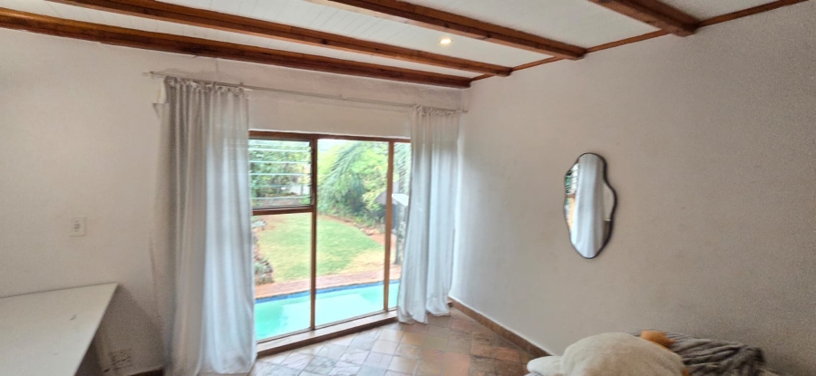 6 Bedroom Property for Sale in Helderkruin Gauteng
