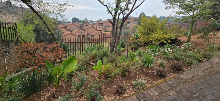 6 Bedroom Property for Sale in Helderkruin Gauteng