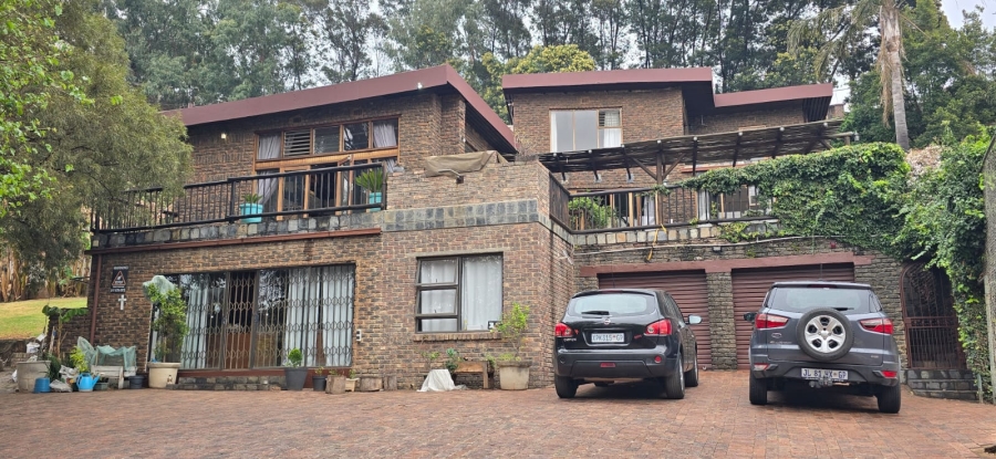 6 Bedroom Property for Sale in Helderkruin Gauteng