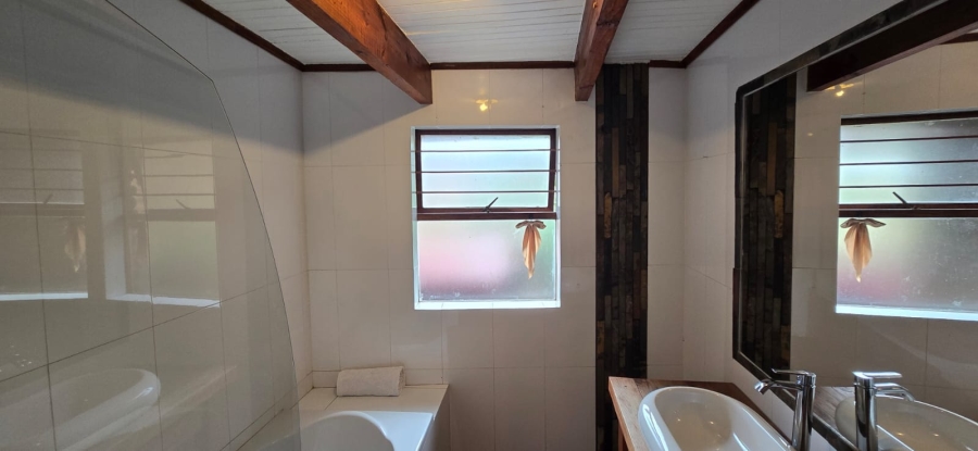 6 Bedroom Property for Sale in Helderkruin Gauteng