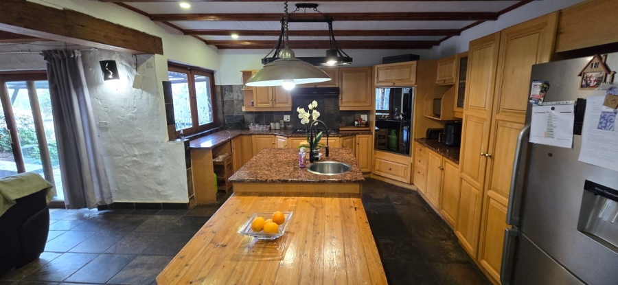 6 Bedroom Property for Sale in Helderkruin Gauteng