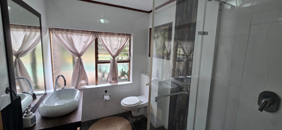 6 Bedroom Property for Sale in Helderkruin Gauteng