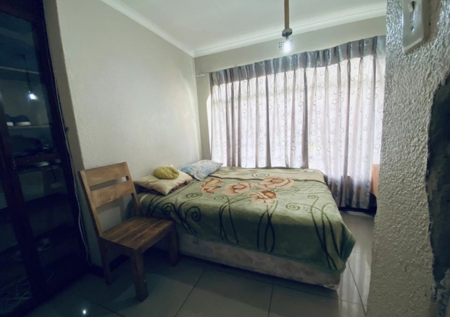 5 Bedroom Property for Sale in Bassonia Gauteng