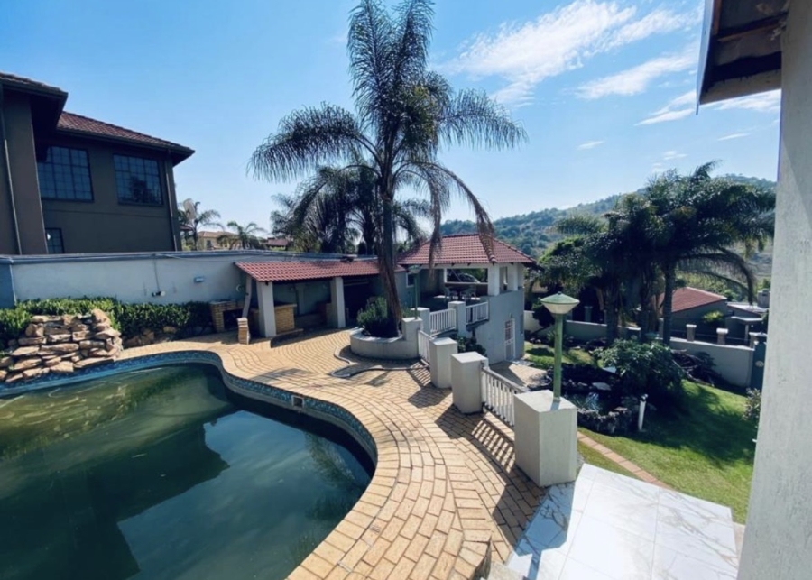 5 Bedroom Property for Sale in Bassonia Gauteng