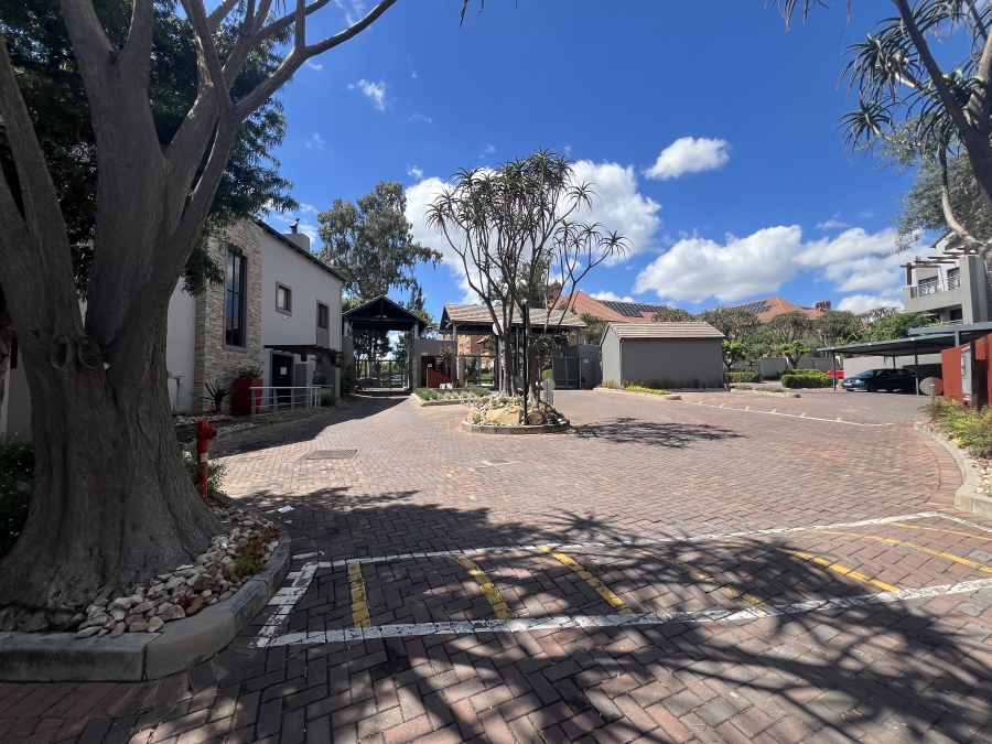 1 Bedroom Property for Sale in Sunninghill Gauteng